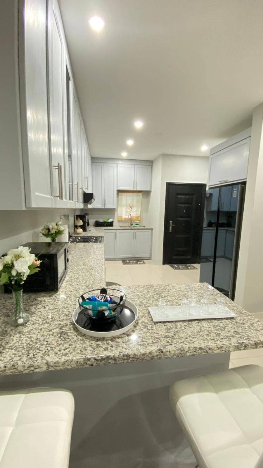 Serenity Condo Piarco Экстерьер фото